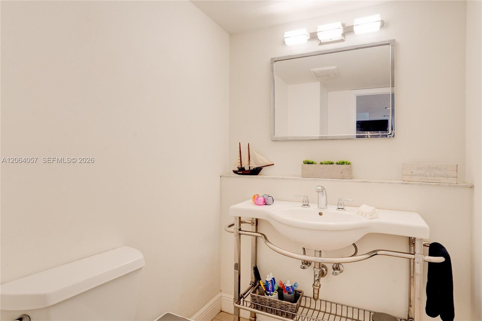 2307 NE 7th Street 40 — photo 11