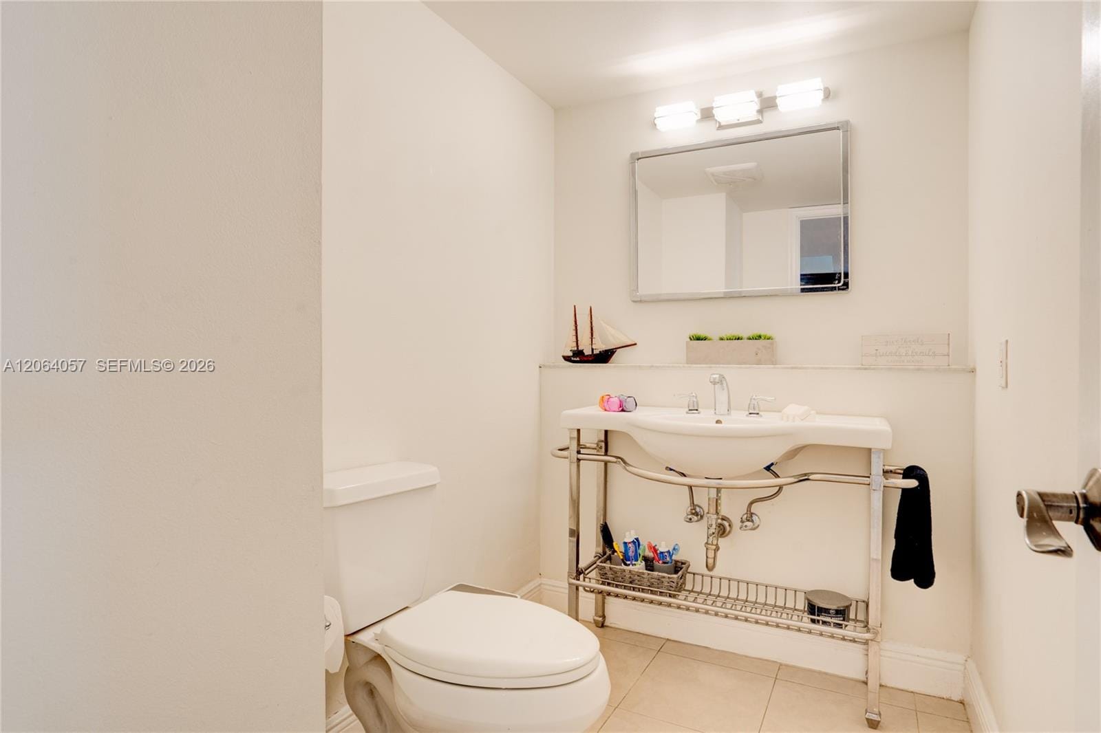 2307 NE 7th Street 40 — photo 12