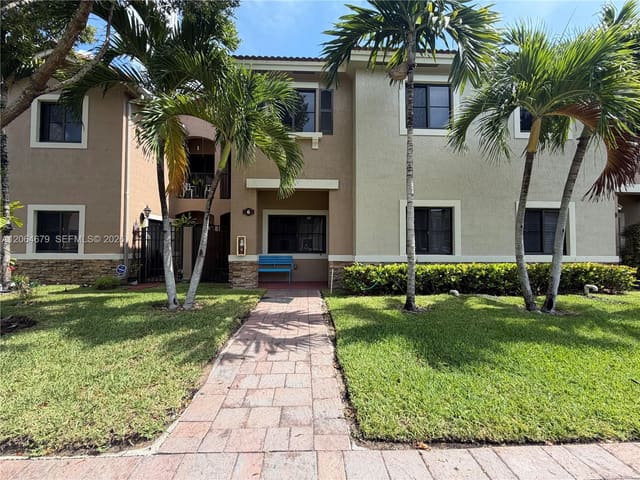 22411 SW 88th Place 6-26, Cutler Bay, FL 33190