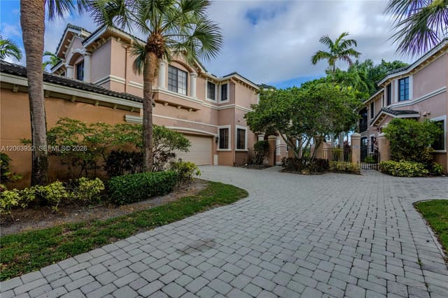 2703 Center Ct Drive 1-14, sold in ZIP 33332, Southwest Ranches, FL