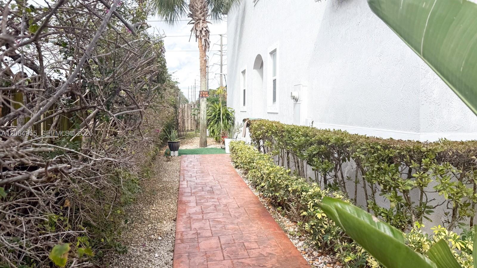 1001 NE 208th Street ., Miami, FL 33179 photo 2