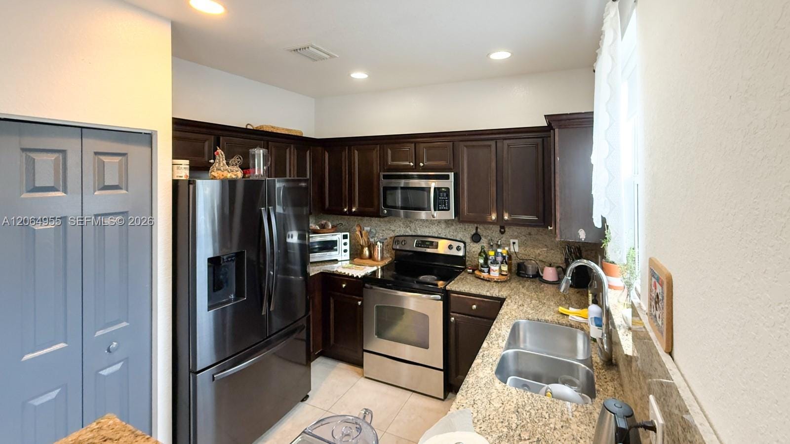 1001 NE 208th Street ., Miami, FL 33179 photo 11