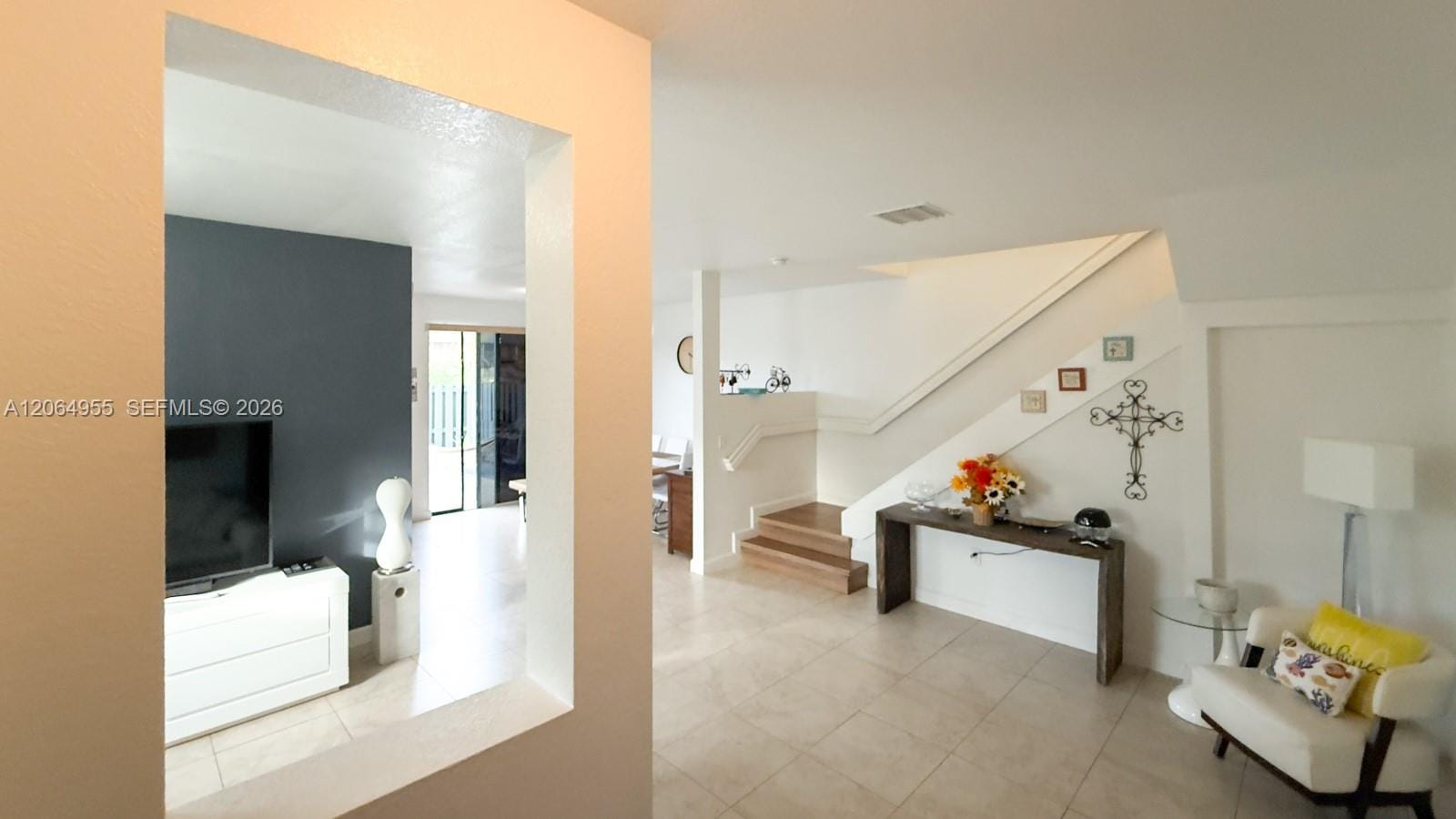 1001 NE 208th Street ., Miami, FL 33179 photo 4
