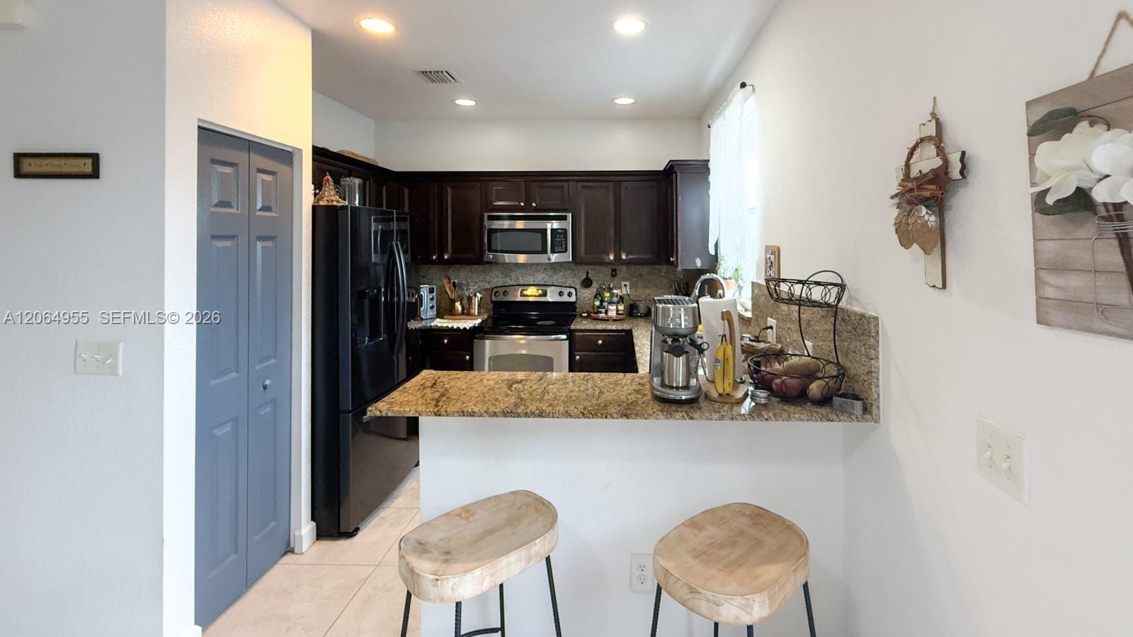 1001 NE 208th Street ., Miami, FL 33179 photo 10