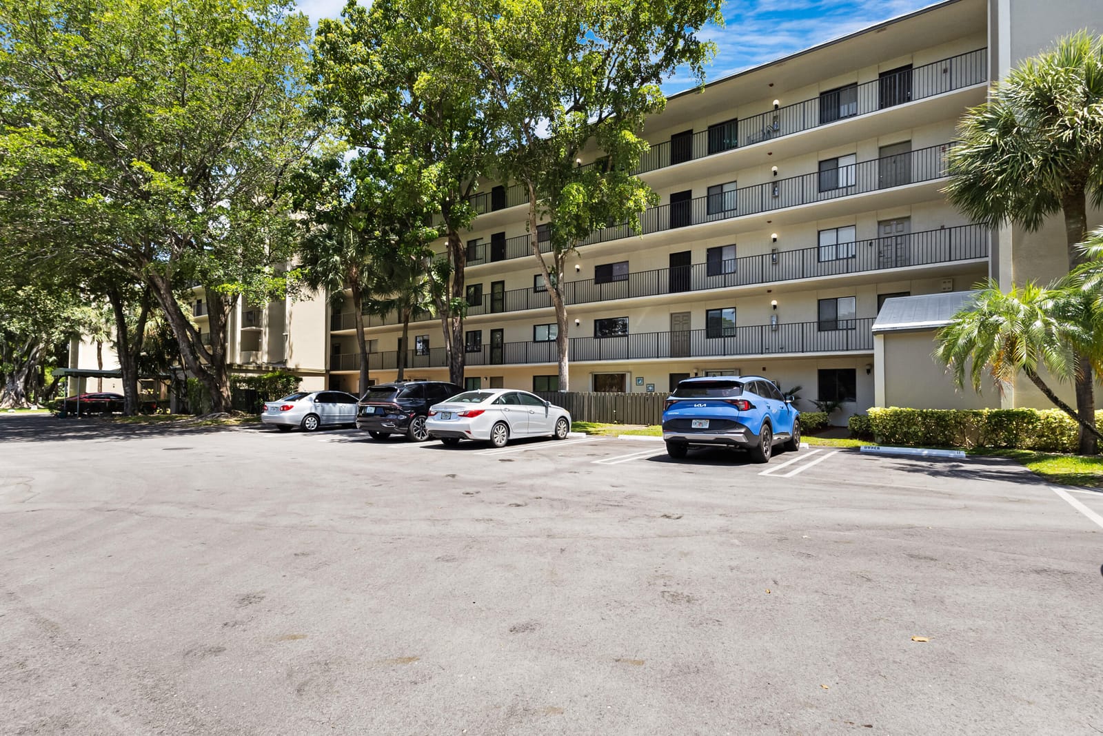 2209 S Cypress Bend Drive 507, Pompano Beach, FL 33069
