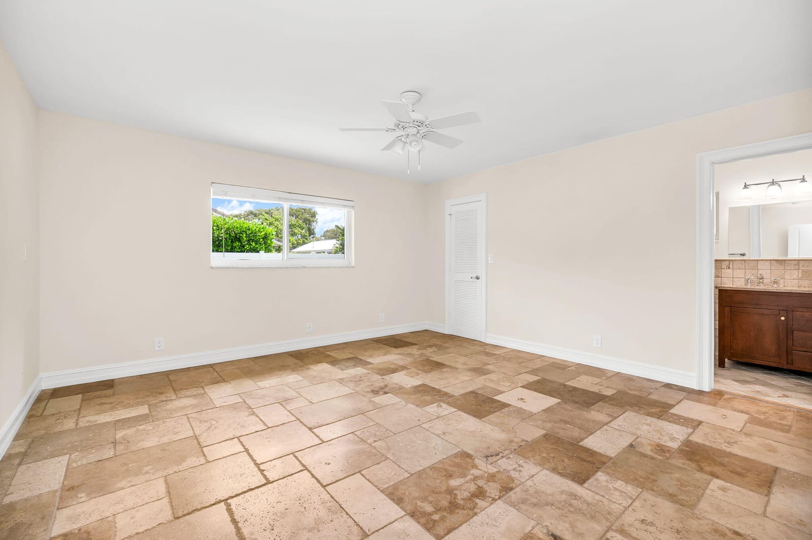 1000 NW 5TH Street — photo 11