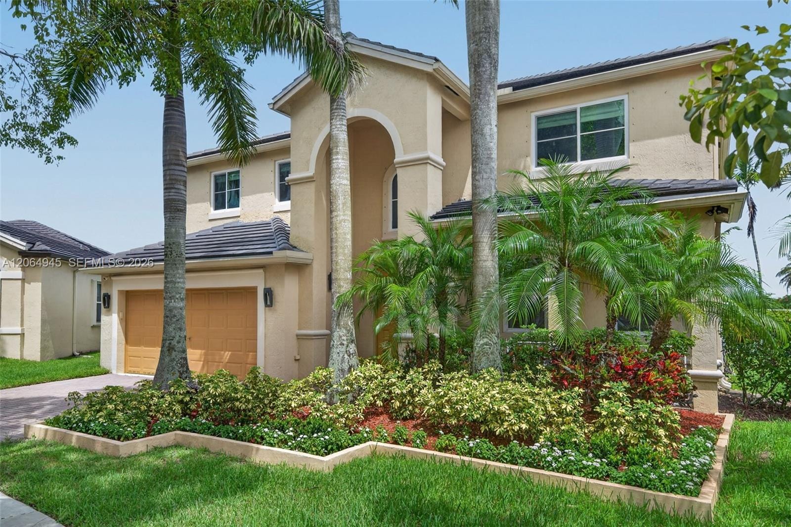 1038 Lavender Circle — photo 3