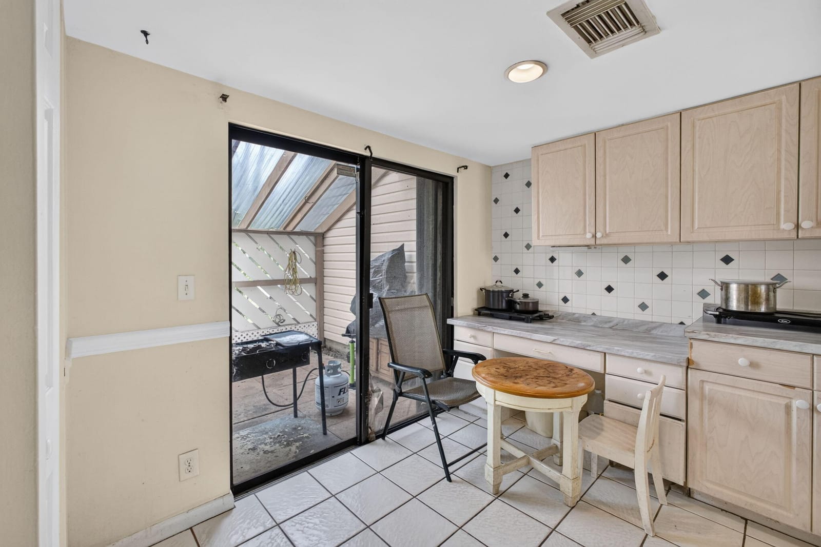110 SHERWOOD Circle 4C, Jupiter, FL 33458 photo 19