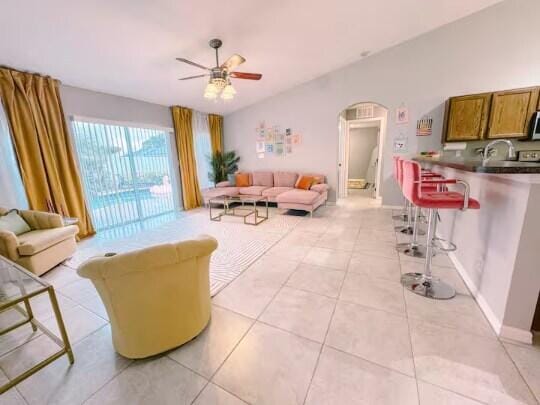 302 NE Greenbrier Avenue — photo 3