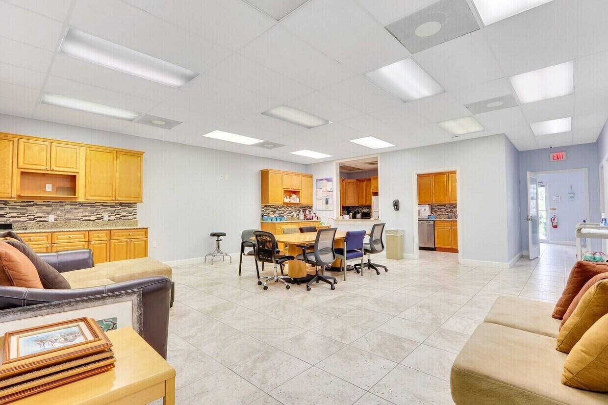 1405 SE Goldtree Drive, Port St. Lucie, FL photo 14