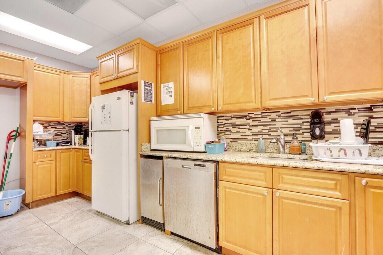 1405 SE Goldtree Drive, Port St. Lucie, FL photo 15