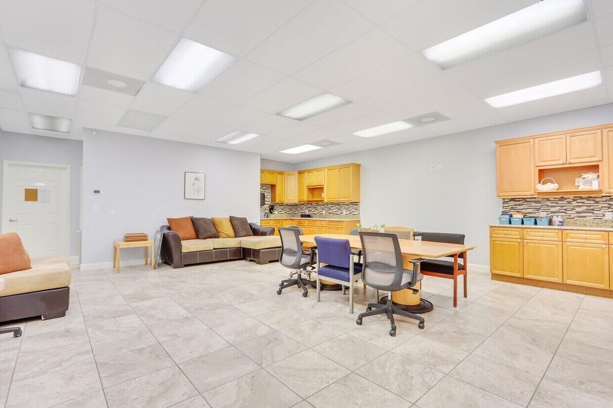 1405 SE Goldtree Drive, Port St. Lucie, FL photo 16