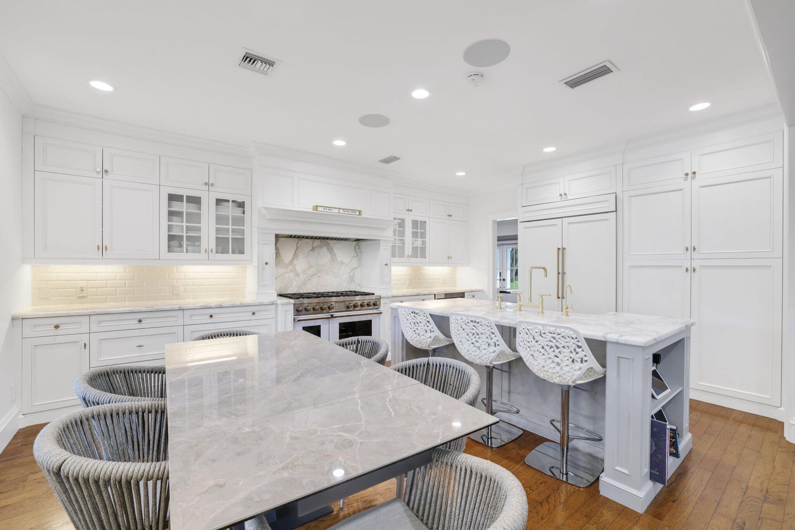 2892 Banyan Blvd Circle NW — photo 10