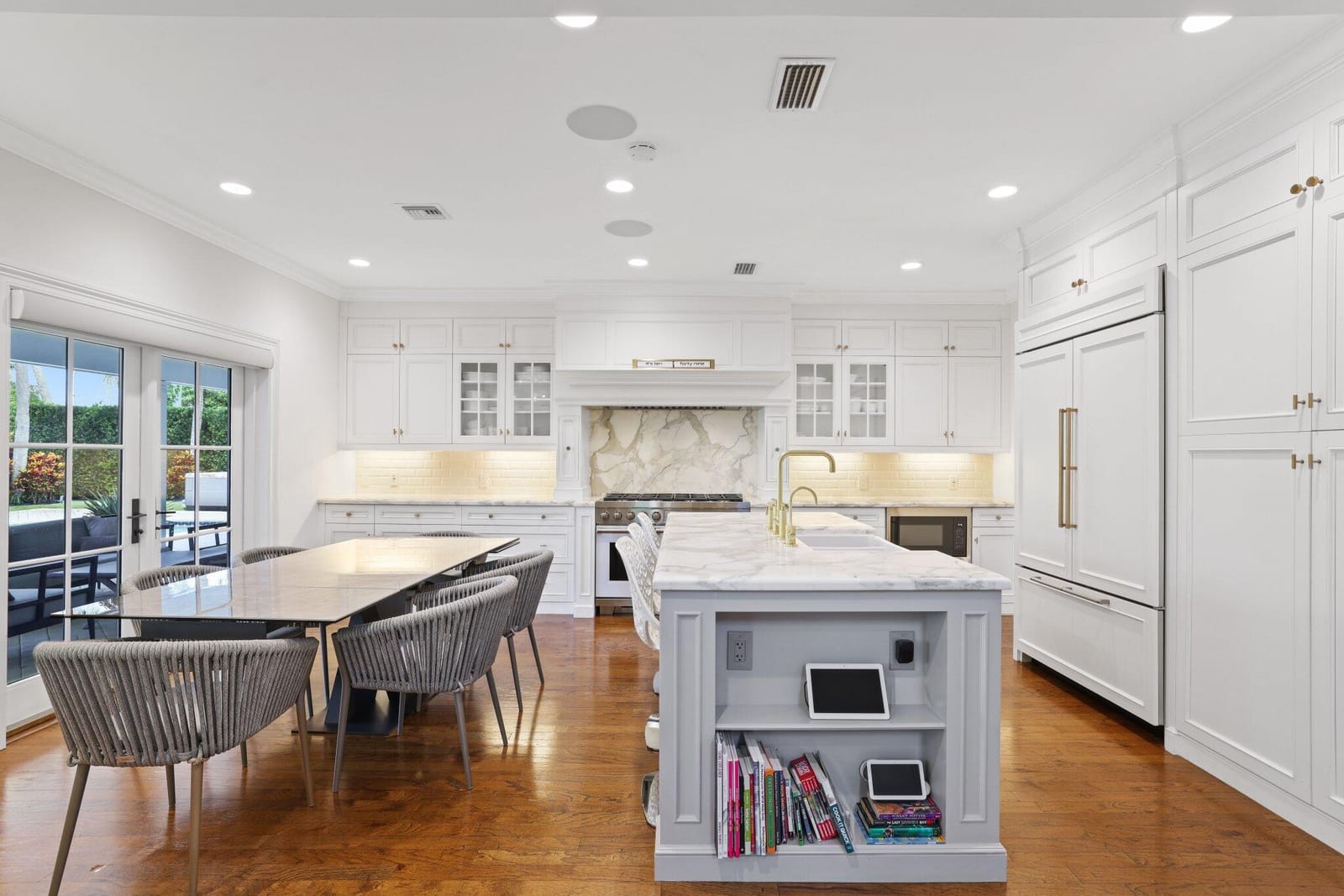 2892 Banyan Blvd Circle NW — photo 11