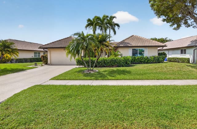 10300 GREENTRAIL Drive N, sold in P T V, Boynton Beach, FL