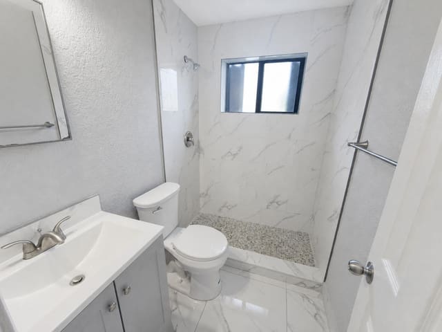 421 NW 7TH Terrace 4, Fort Lauderdale, FL 33311