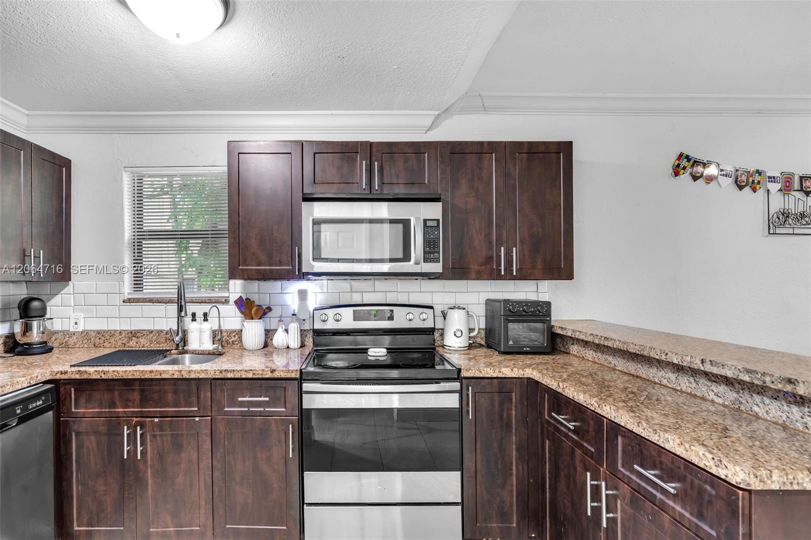 930 NE 132nd Street, North Miami, FL 33161 photo 16
