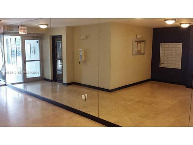 1605 Bay Road 403, Miami Beach, FL 33139