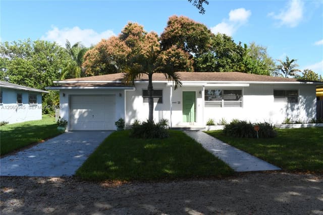 33 NW 87th Street, El Portal, FL 33150