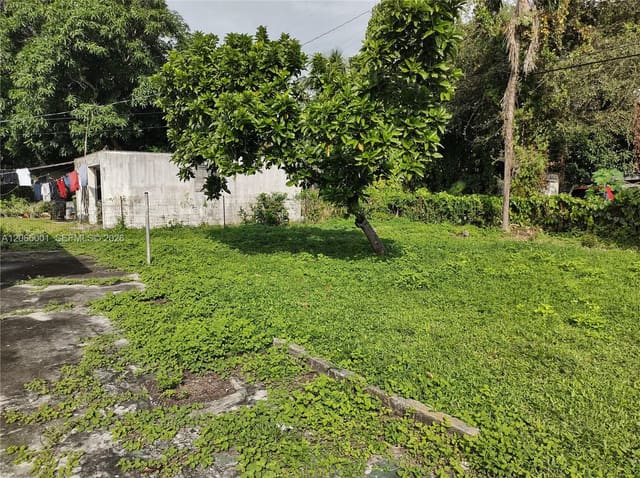 735 NW 125th Street, North Miami, FL 33168