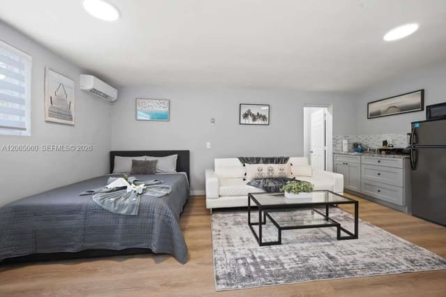 213 Columbus Parkway 2, Hollywood, FL 33021