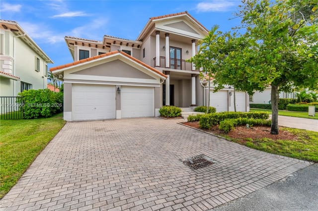 7965 SW 195th Street, sold in ZIP 33157, Palmetto Bay, FL