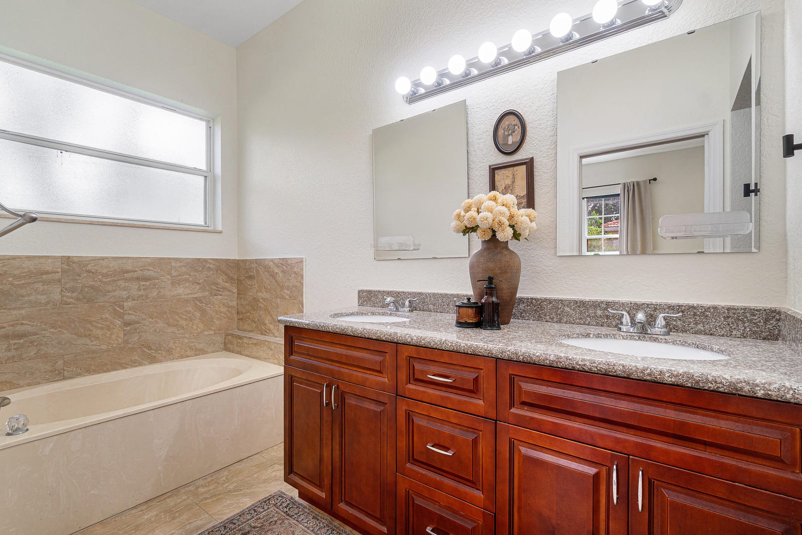 5548 Boynton Gardens Drive — photo 10