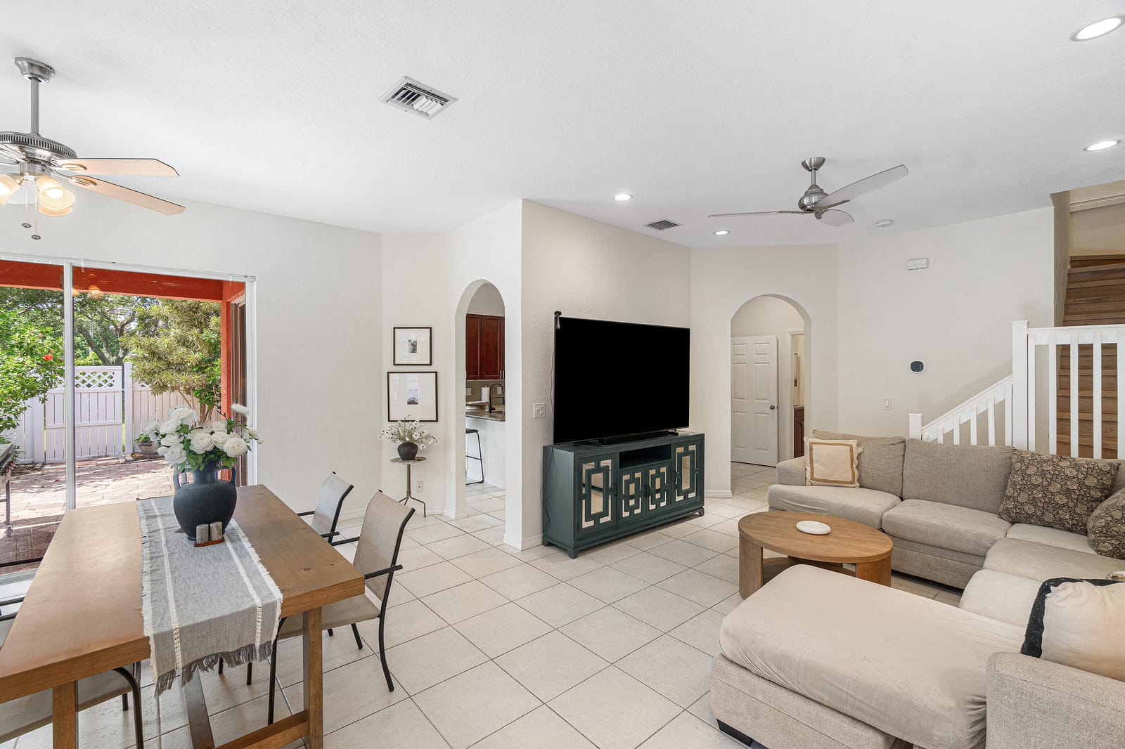 5548 Boynton Gardens Drive — photo 2