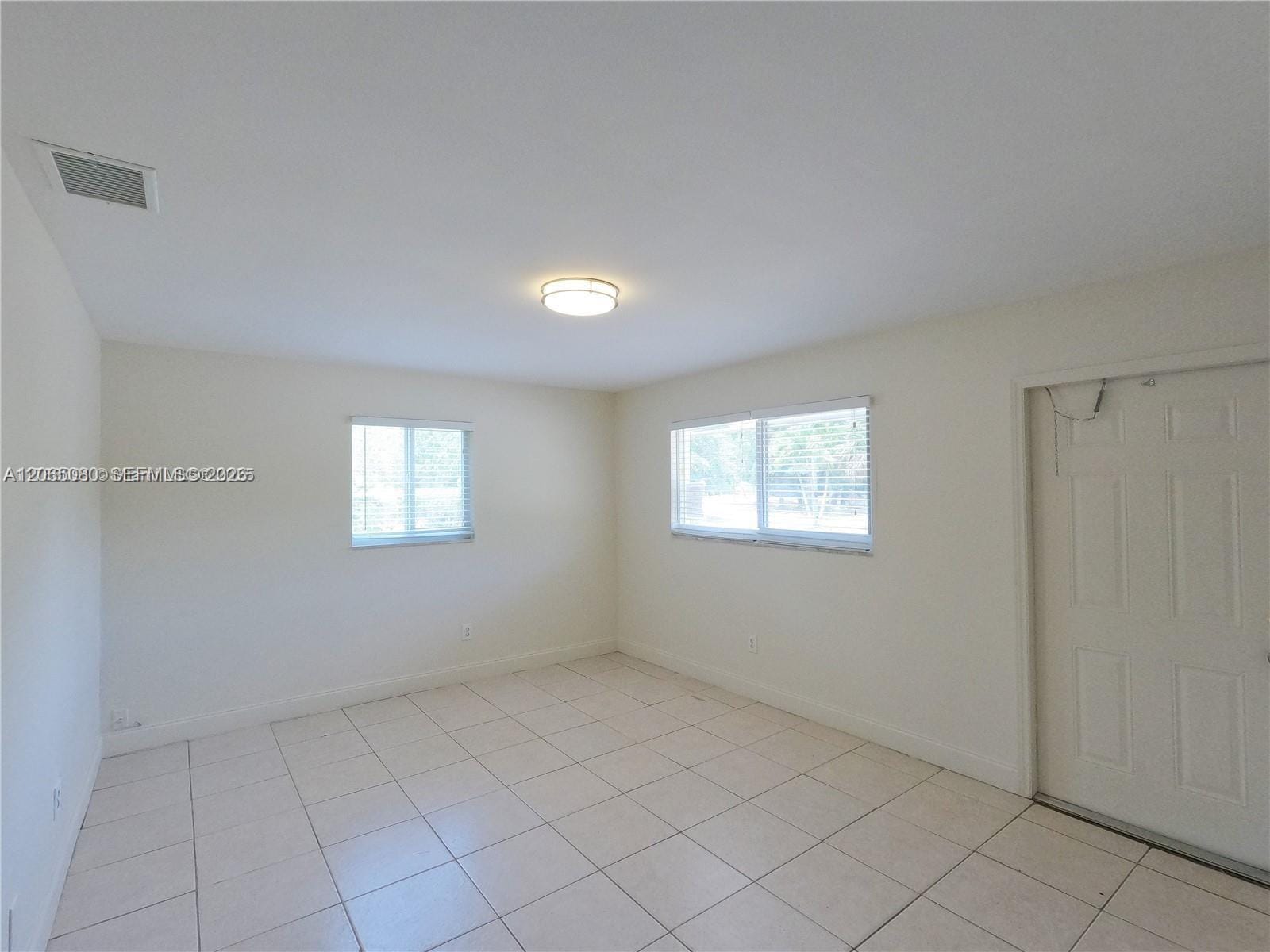 4906 Serafica Drive 7 — photo 3