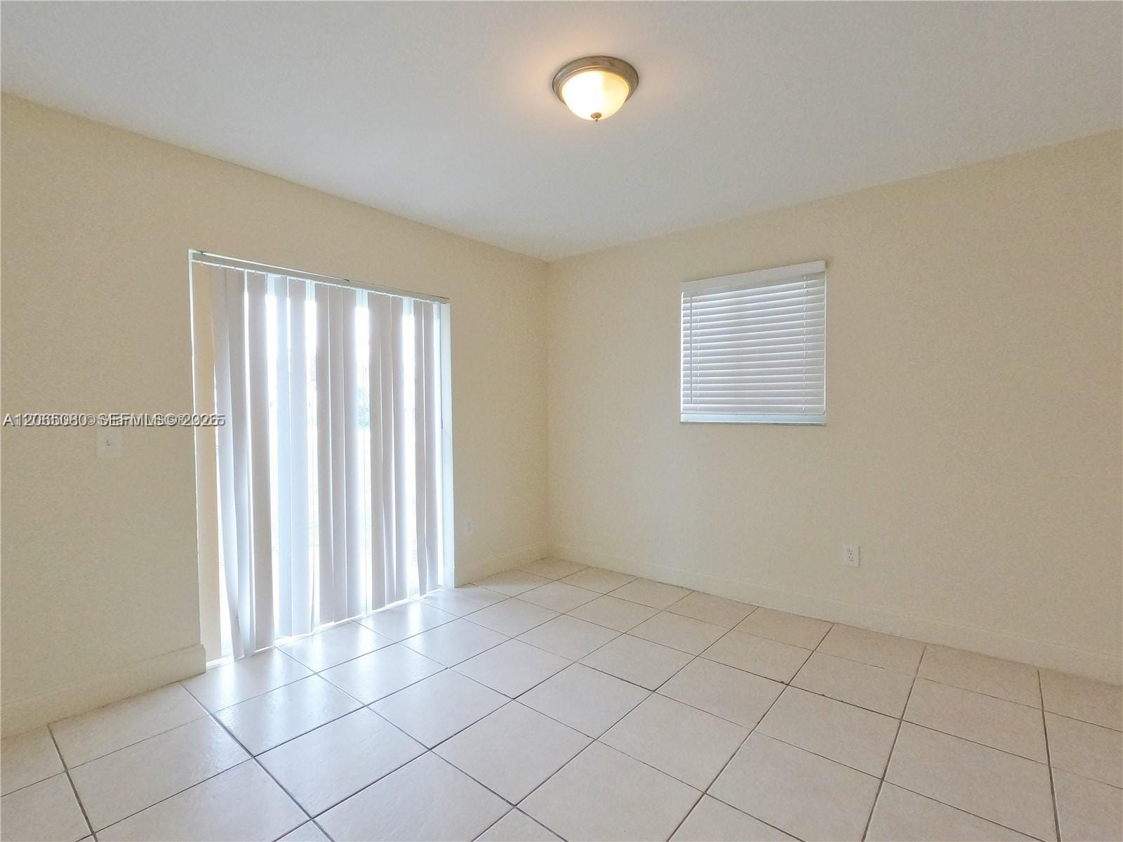 4906 Serafica Drive 7 — photo 4