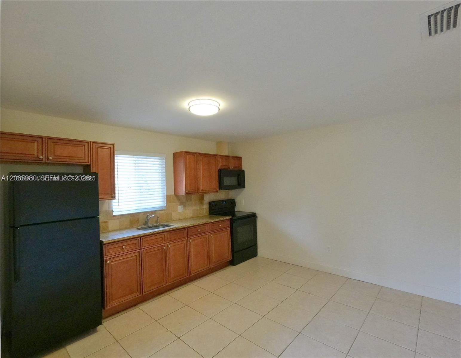 4906 Serafica Drive 7 — photo 5
