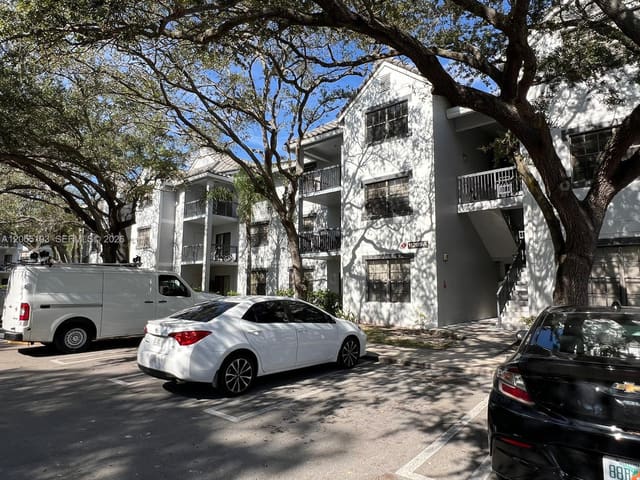 11277 W Atlantic Boulevard 304, Coral Springs, FL 33071