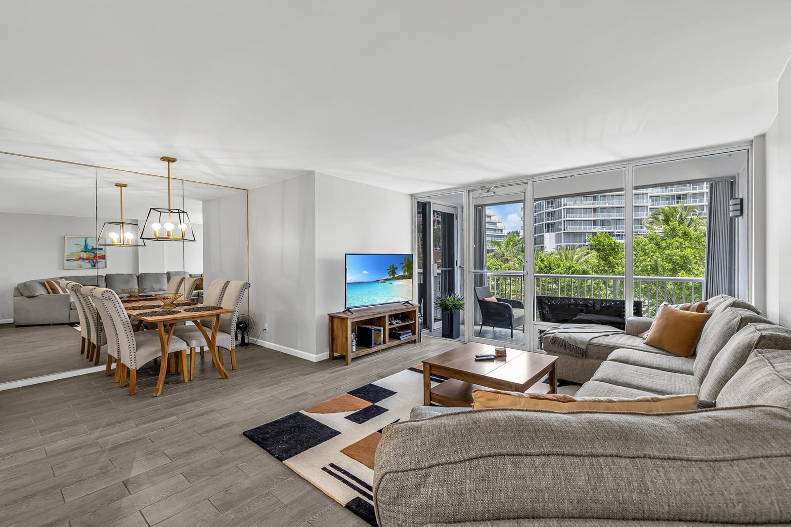 2200 NE 33RD Avenue 3E — photo 11
