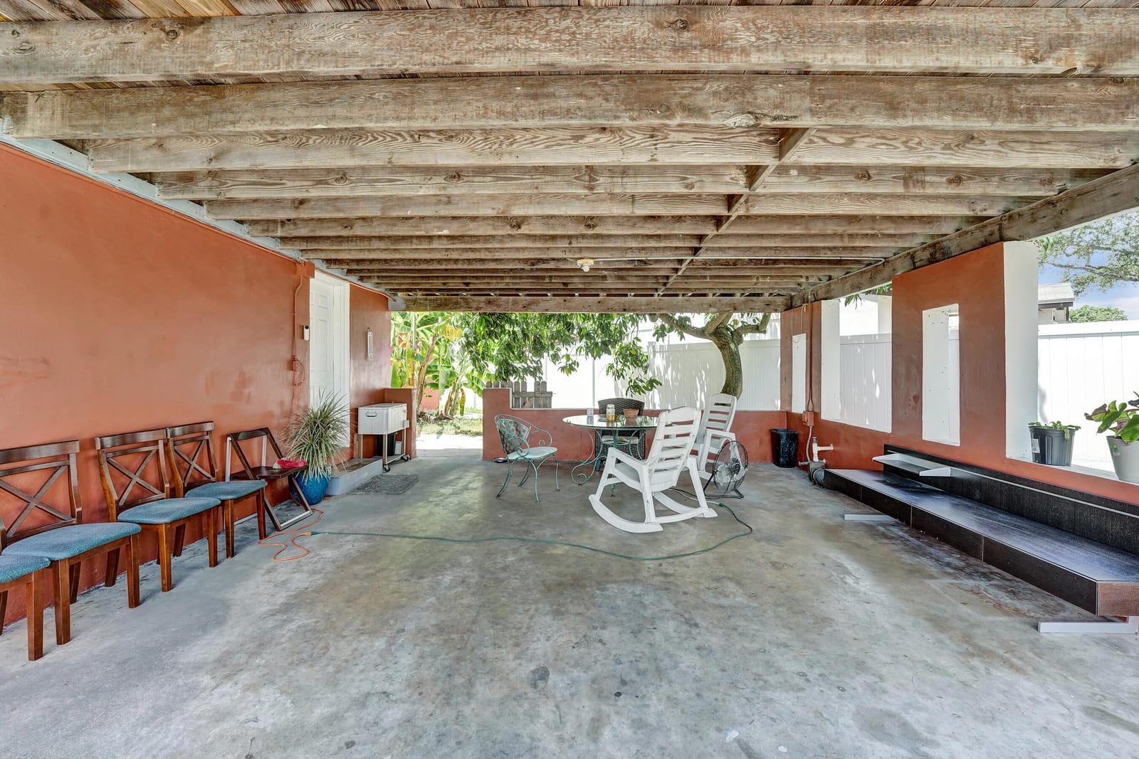 1302 S 23RD Avenue — photo 11