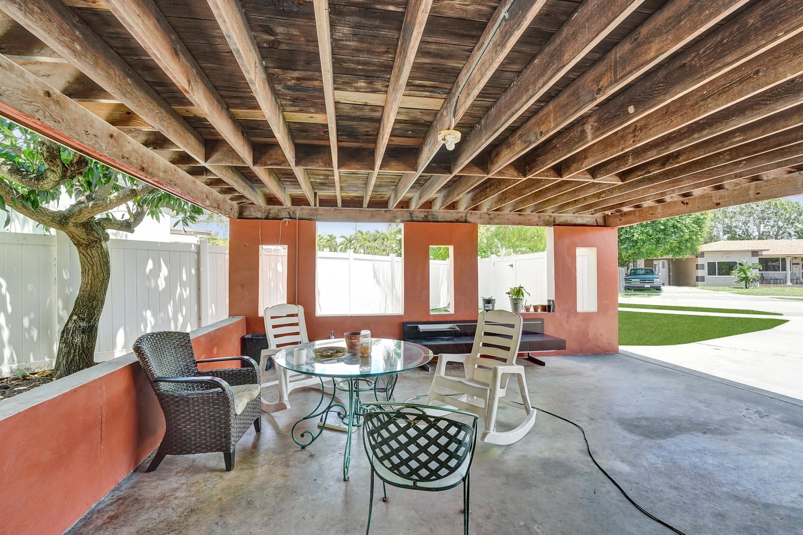 1302 S 23RD Avenue — photo 12
