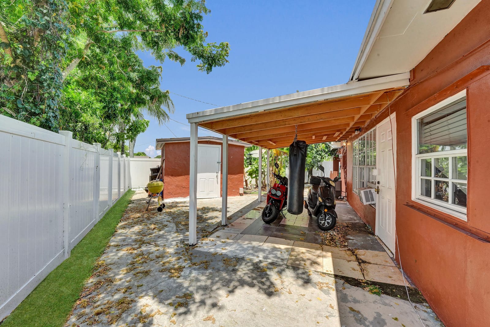 1302 S 23RD Avenue, Hollywood, FL 33020 photo 13