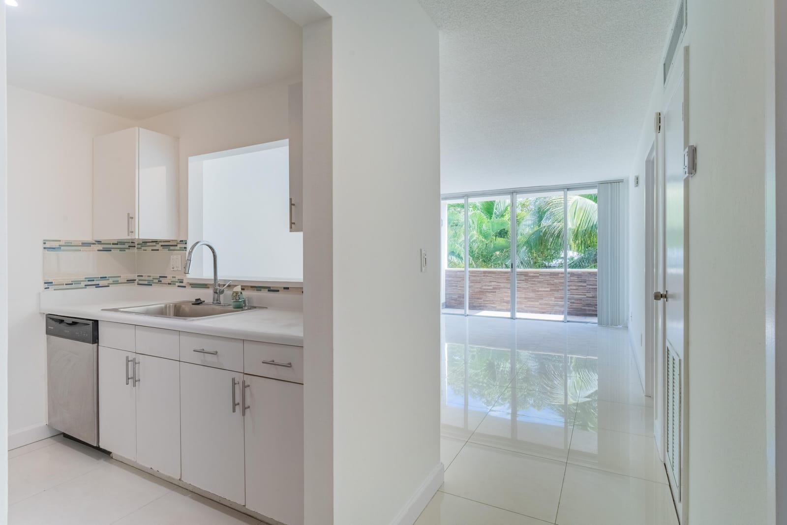 2160 SW 16TH Avenue 317, Miami, FL 33145 photo 4