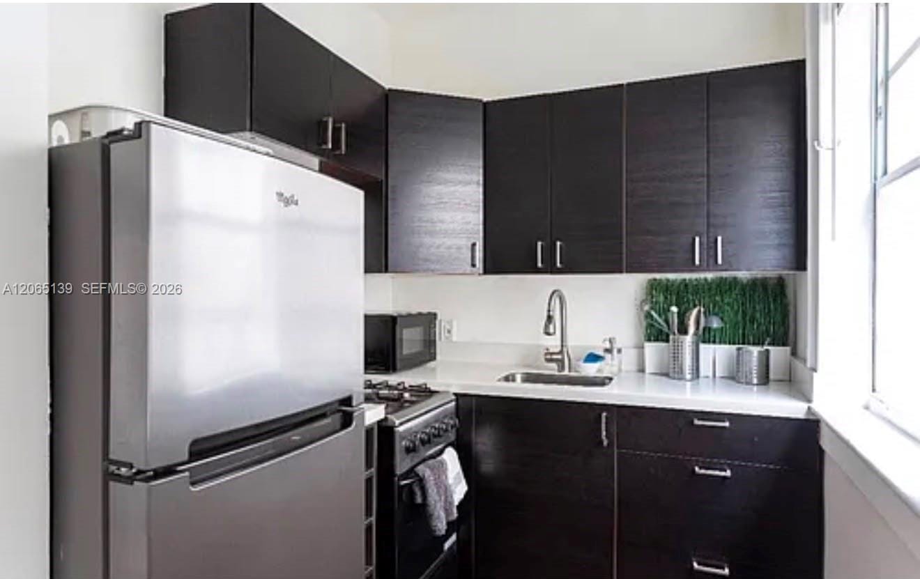 1611 Michigan Avenue 5, Miami Beach, FL 33139 photo 4