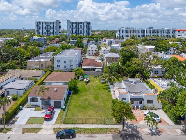 2020 SW 5th Street, Miami, FL 33135