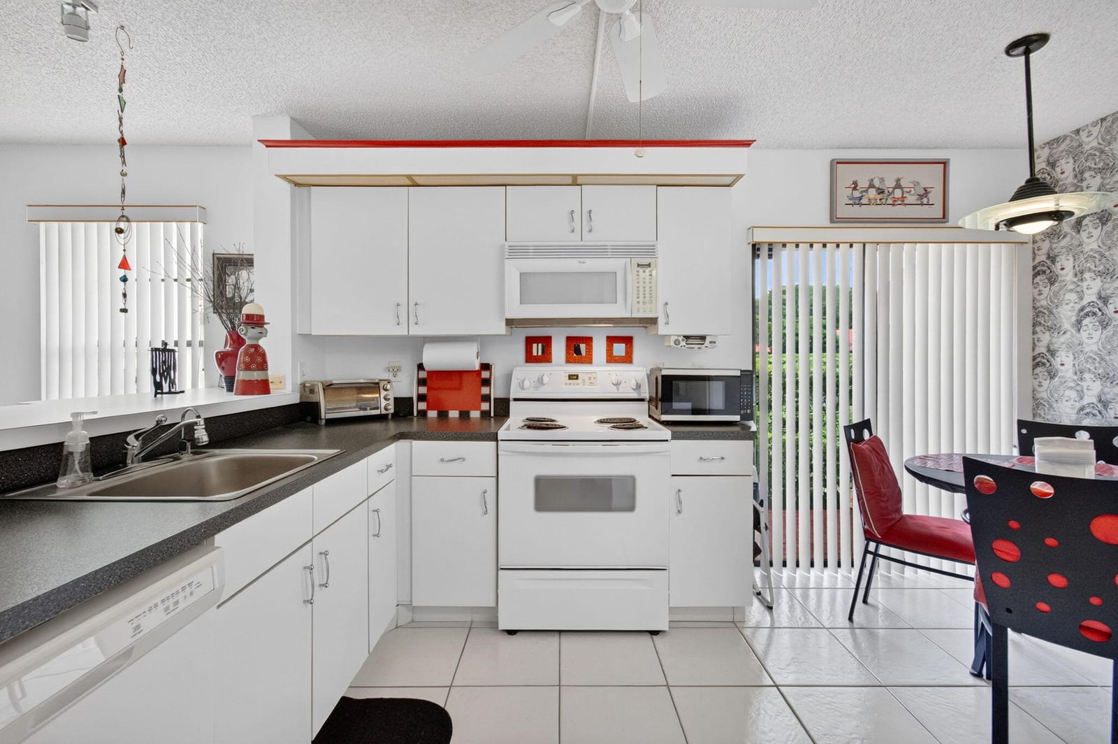10247 N Circle Lake Drive 102, Boynton Beach, FL 33437 photo 16