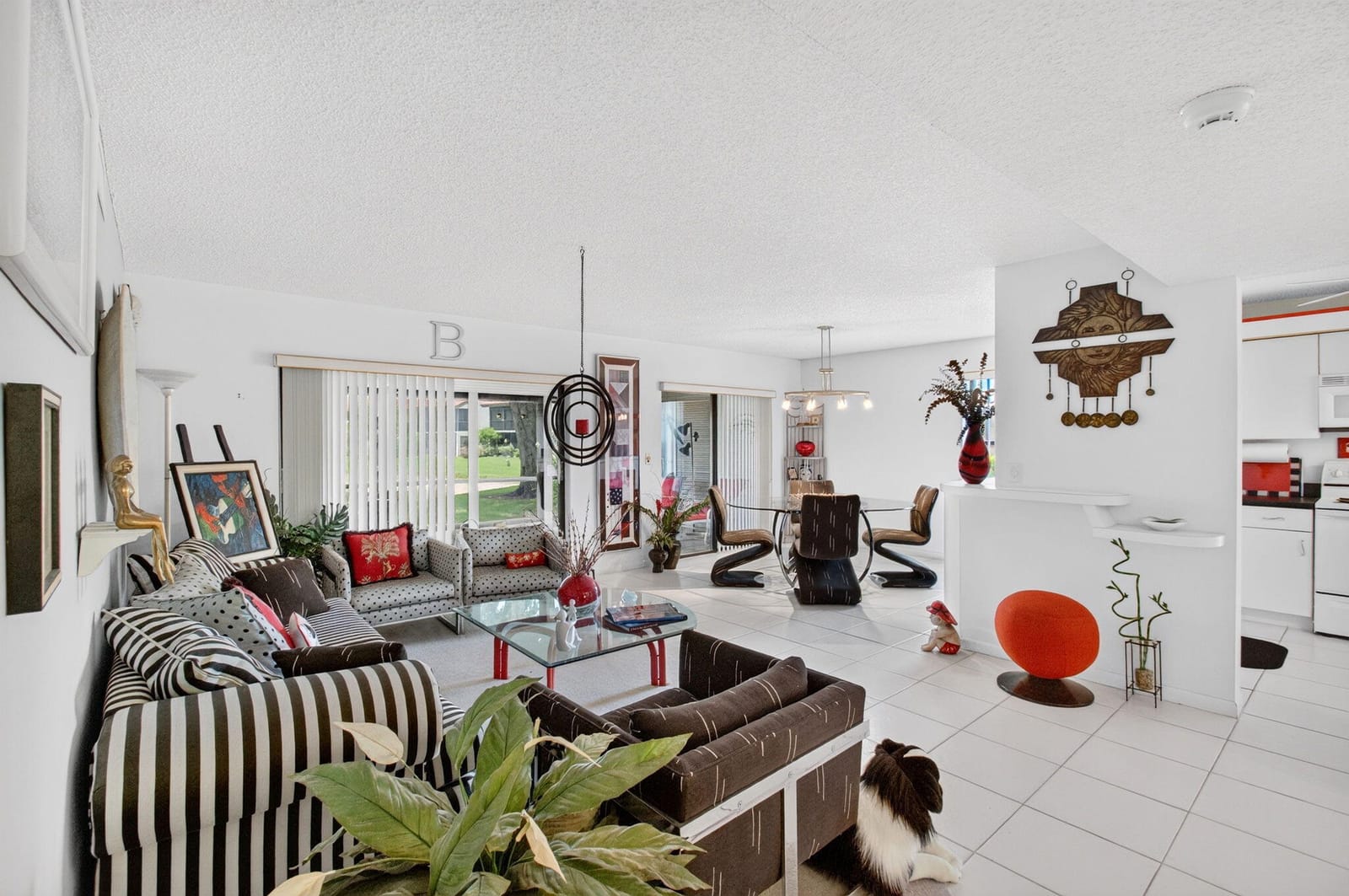 10247 N Circle Lake Drive 102 — photo 4