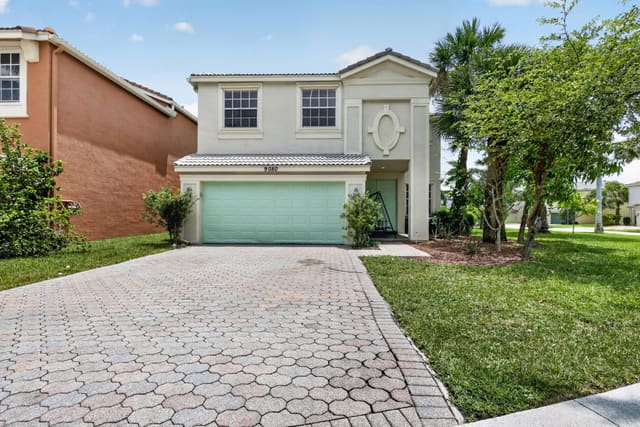 9080 Dupont Place, Olympia, Wellington, FL
