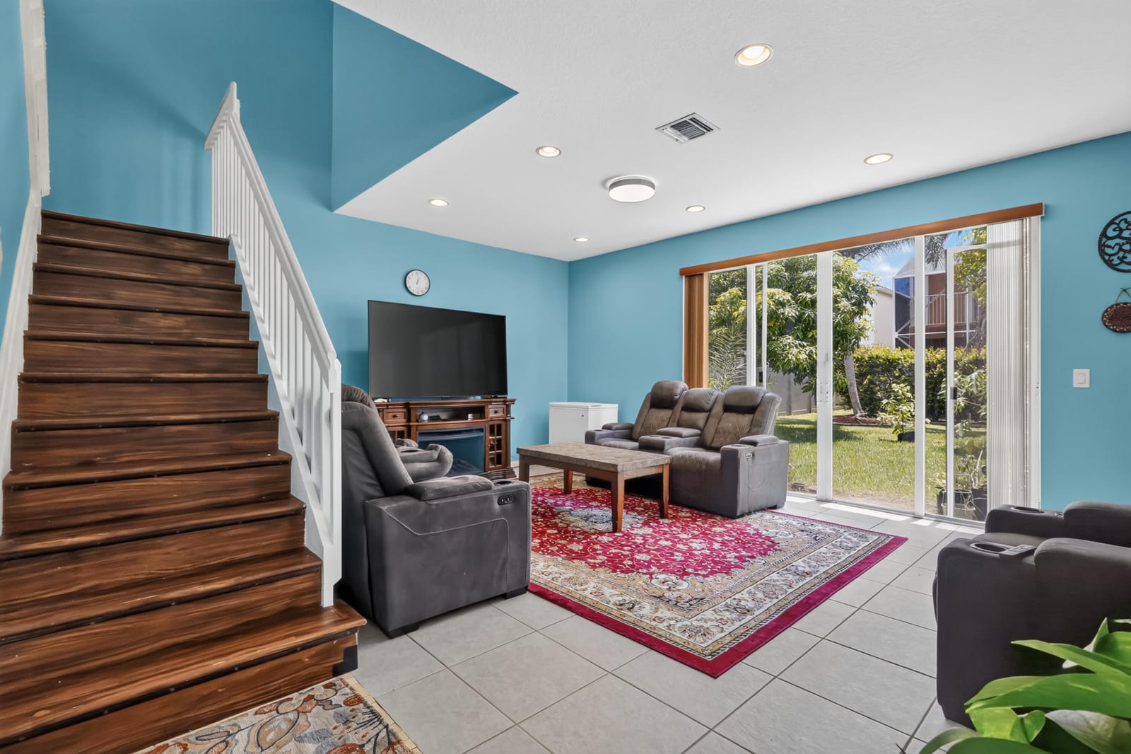 9080 Dupont Place — photo 11
