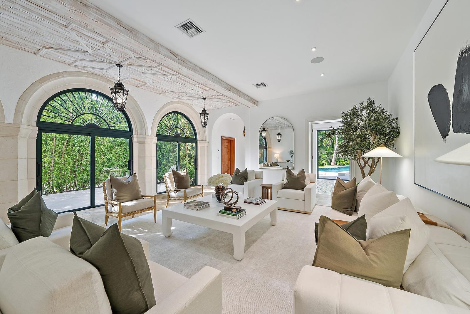 206 Phipps Plaza, Palm Beach, FL 33480 photo 3