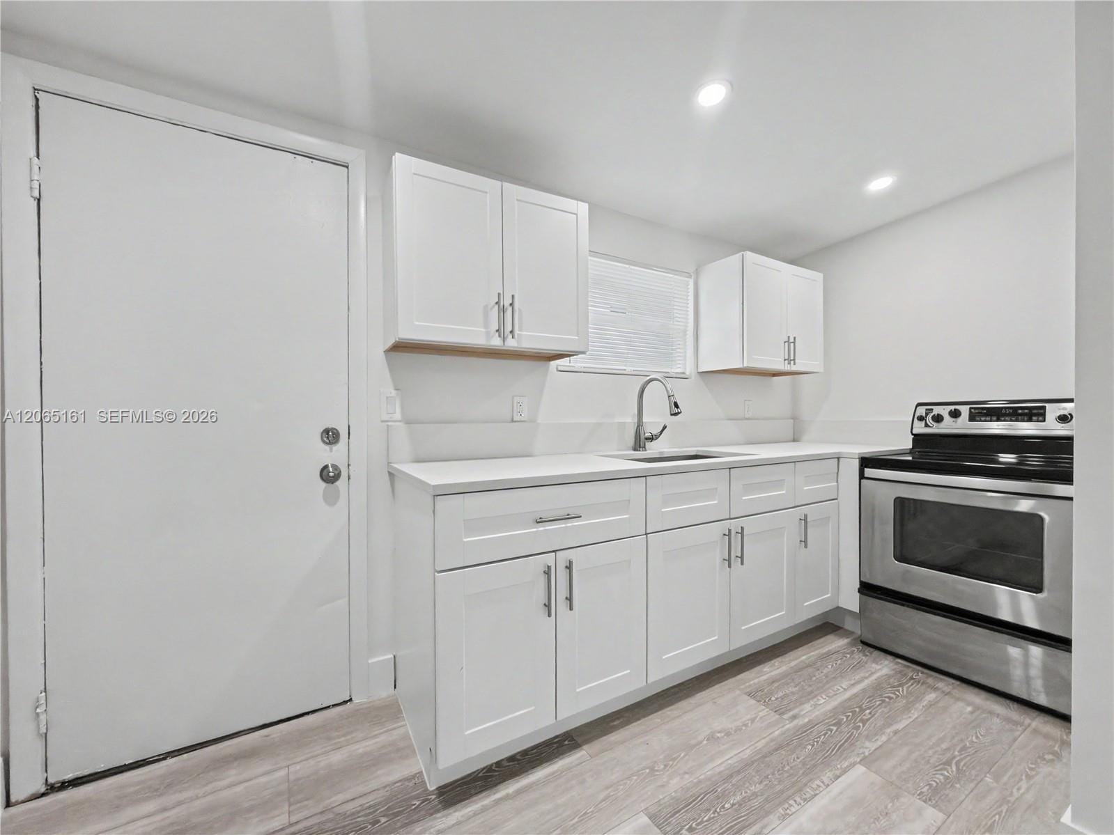 228 NW 39th Street 0 — photo 12