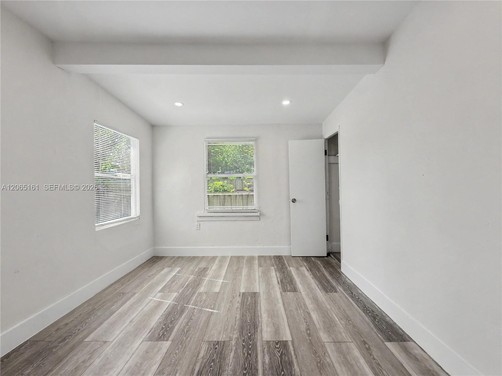 228 NW 39th Street 0 — photo 4