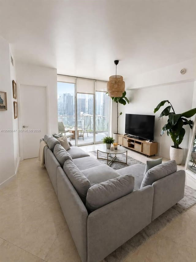 350 S Miami Avenue 2904, Miami, FL 33130