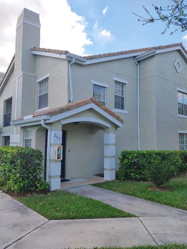 128 SW PEACOCK Boulevard 15-203, Port St. Lucie, FL 34986