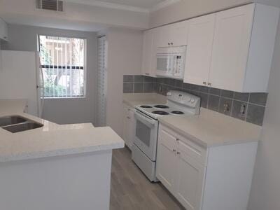 9999 Summerbreeze Drive 701 — photo 8