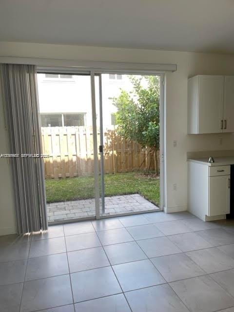 2435 SE 11th Street — photo 3